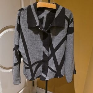 Gray and Black Women's Top